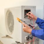 Technician,Checking,The,Operation,Of,The,Air,Conditioner